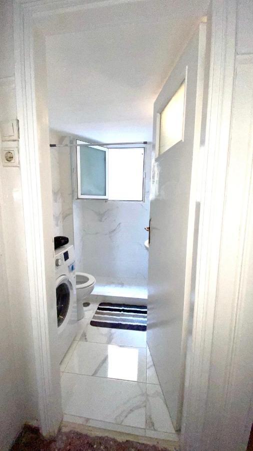 The Bohemian In Exarcheia Athens Center Apartment ภายนอก รูปภาพ